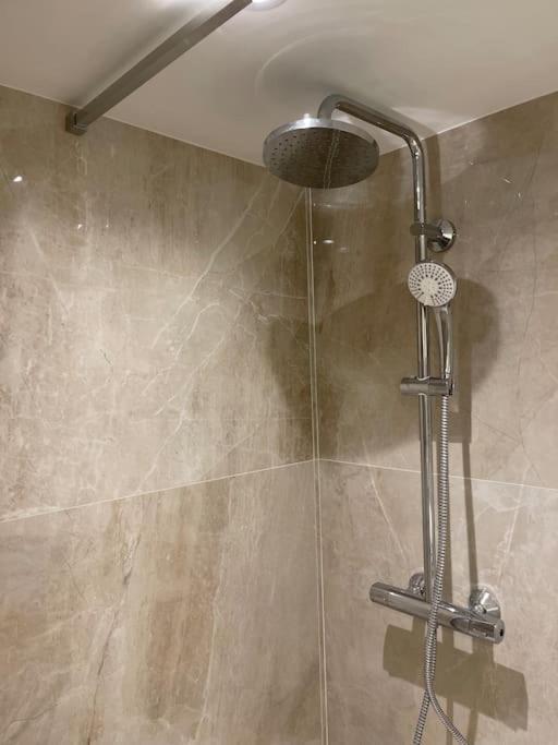 Grand Studio Neuf A 50 M Du Port سان تروبيه المظهر الخارجي الصورة
