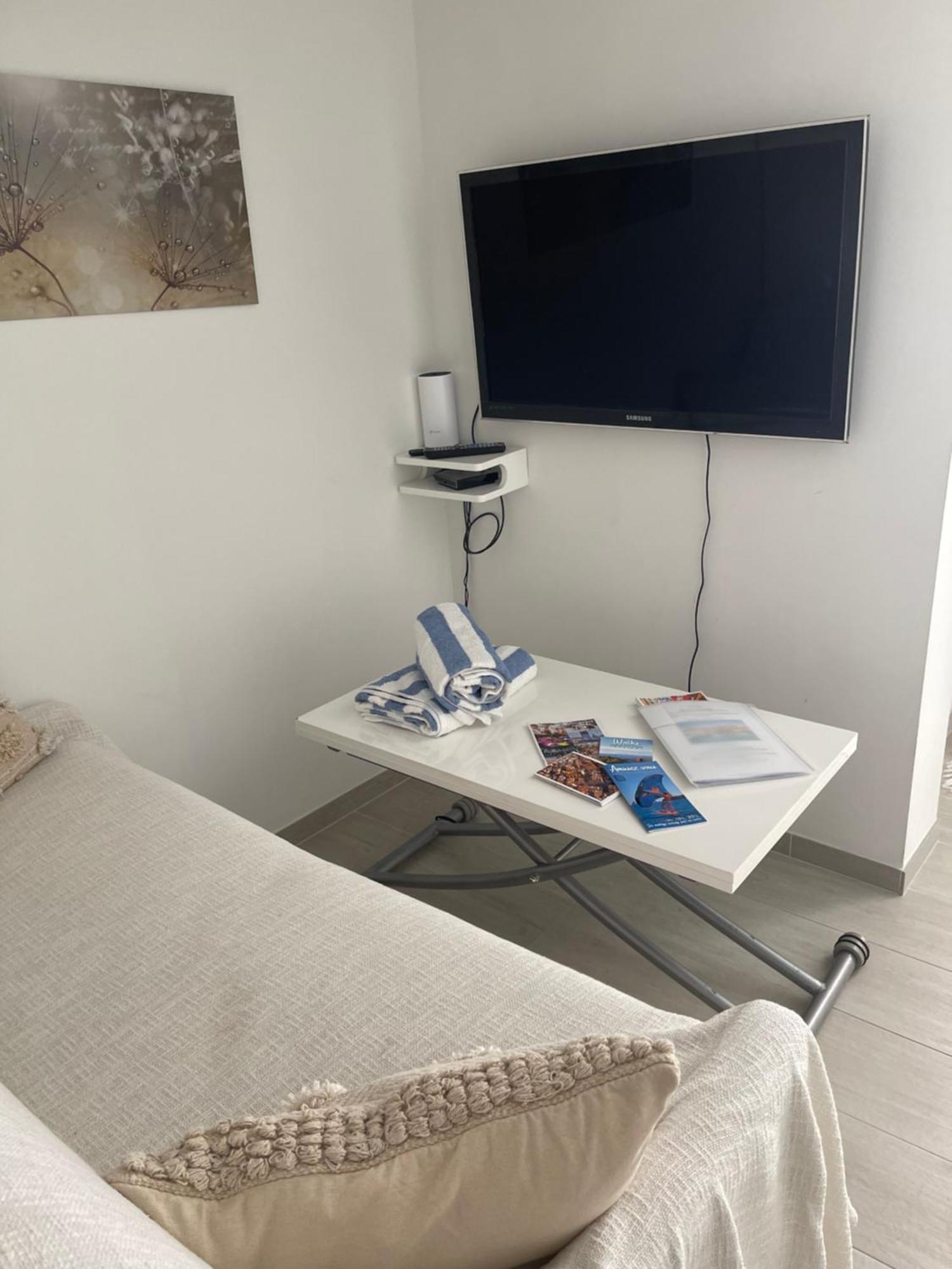 Grand Studio Neuf A 50 M Du Port سان تروبيه المظهر الخارجي الصورة